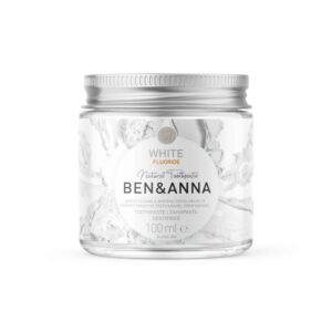 Pot de dentifrice Ben & Anna 100ml, saveur White, avec fluor. Formule naturelle dans un contenant en verre recyclable | commercialisé par la boutique Tipi à Theux