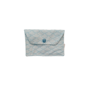 Petite pochette tissu bleu vagues blanches fermeture bouton Cabanon, réutilisable transport snacks petits objets | commercialisé par la boutique Tipi à Theux