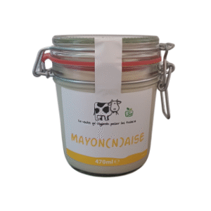 Bocal en verre
de 470 ml de mayonnaise artisanale de la marque Foodprint. Étiquette
humoristique, recette locale sans additif ni conservateur | commercialisé par
la boutique Tipi à Theux